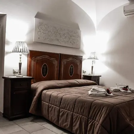 Coppola Di Seta فندق مبيت وإفطار لوكوروتوندو