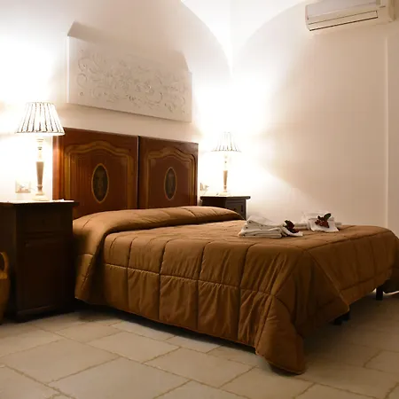 Coppola Di Seta Locorotondo